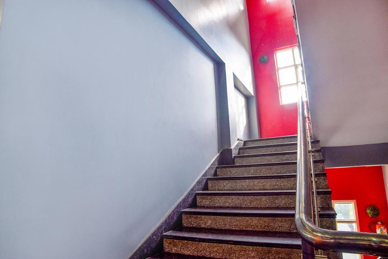 Fabhotel Ir Luxaria Guwahati Exterior foto